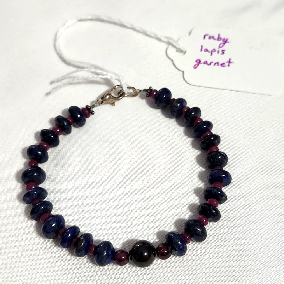 Vtg Natural Gemstone 7.5